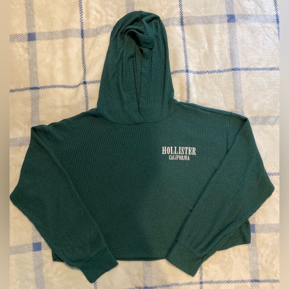 Hollister Tops - green hollister lightweight pullover hoodie